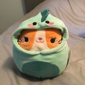 Squishmallows NWTs 8” Olena Sleepover Squad Cat in dinosaur costume